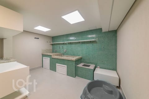 Image 21 - 269181